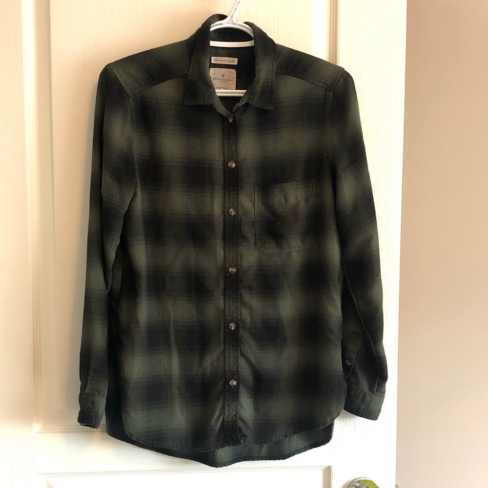 Women’s American Eagle Boyfriend Fit Flannel Shirt